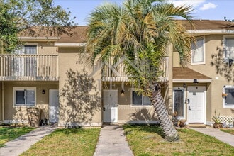 Building Photo - 203 Watts Ln