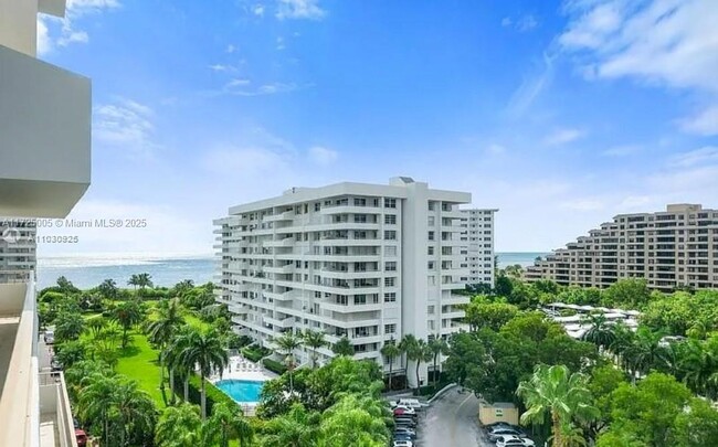 Foto del edificio - 155 Ocean Ln Dr