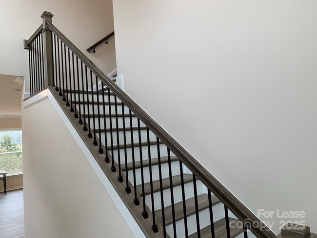 Building Photo - 23042 Clarabelle Dr