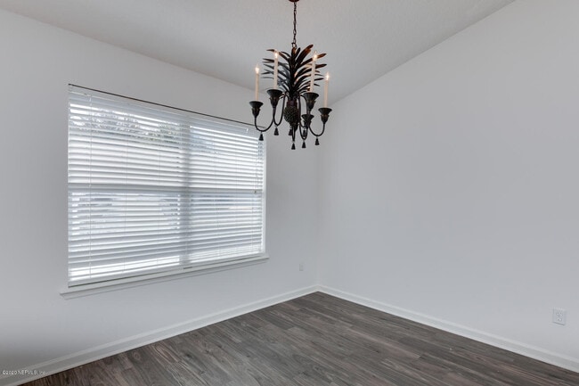 Building Photo - 8614 Derry Dr