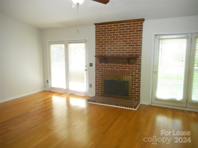 Foto del edificio - 11734 Fernhurst Ln