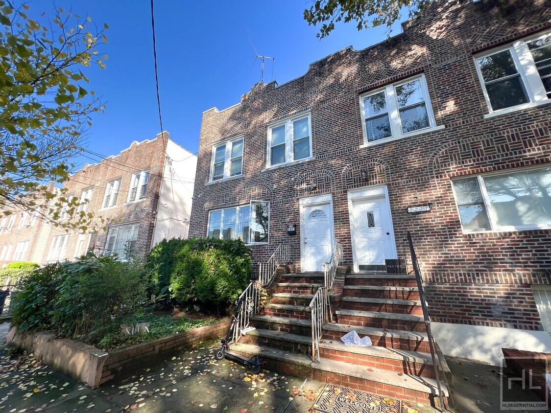 Primary Photo - East 24th Street
