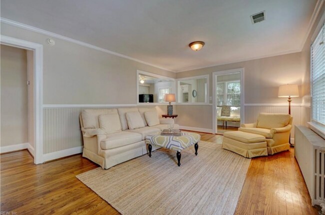 Foto del edificio - 1404 Mallory Ct