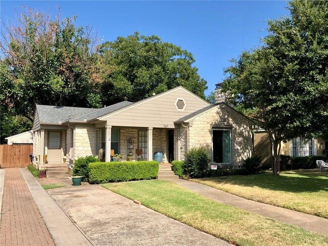 Foto del edificio - 7611 Morton St