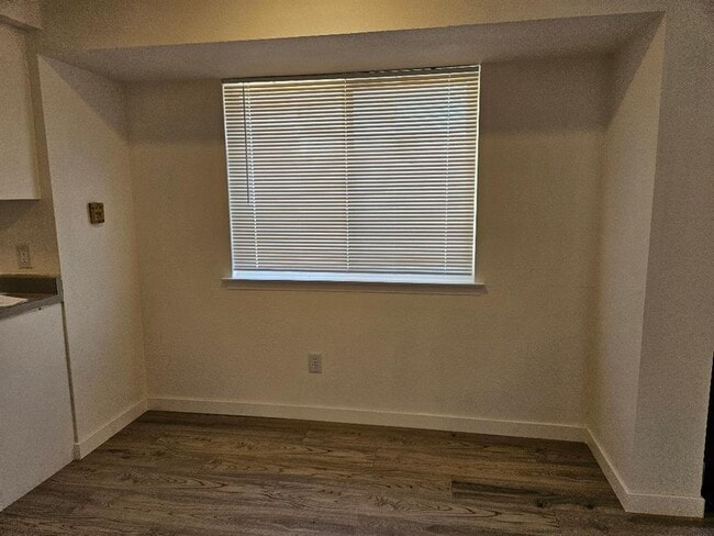 Foto del edificio - 1511 W Mesa Park Dr