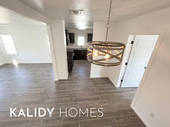 Foto del edificio - 3504 N Westmont St