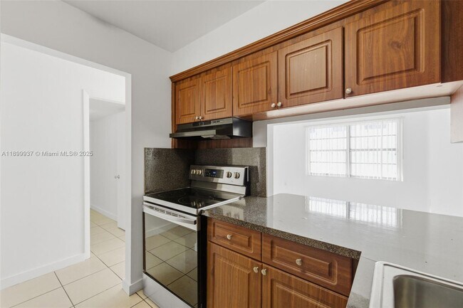 Foto del edificio - 624 NW 11th St