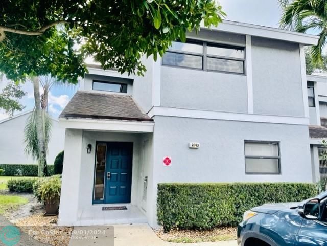 Building Photo - 2743 NW 42nd Ave