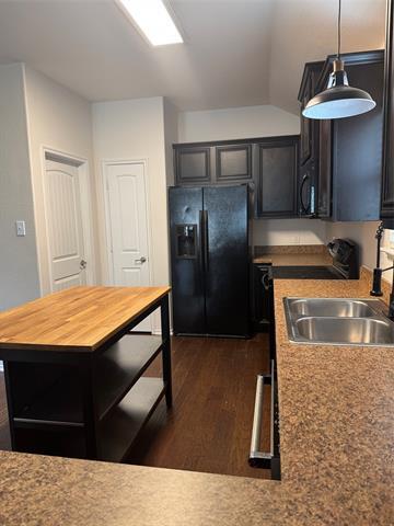 Building Photo - 2204 Spencer Pl