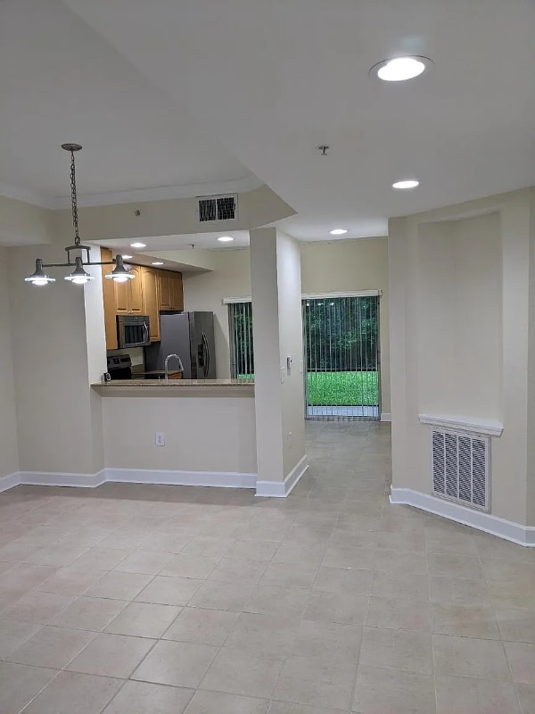 Foto del edificio - 9745 Touchton Rd