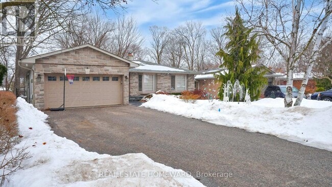 Building Photo - 34 Delair Crescent