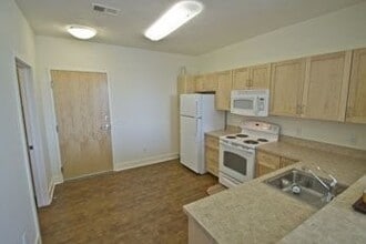 Building Photo - 4920 S 30th St