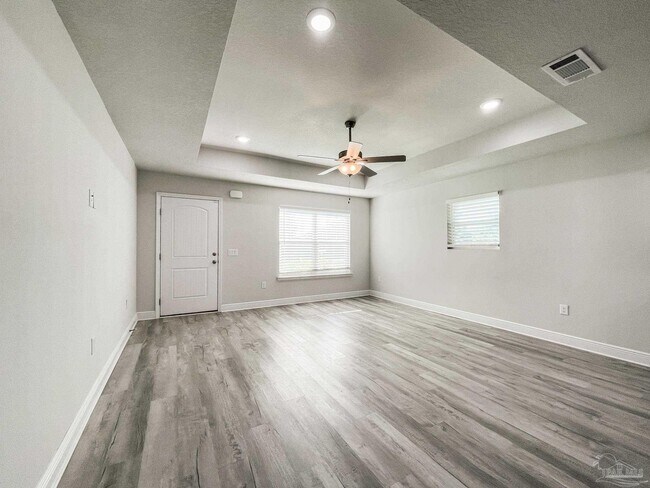 Building Photo - 5870 Garcon Blvd