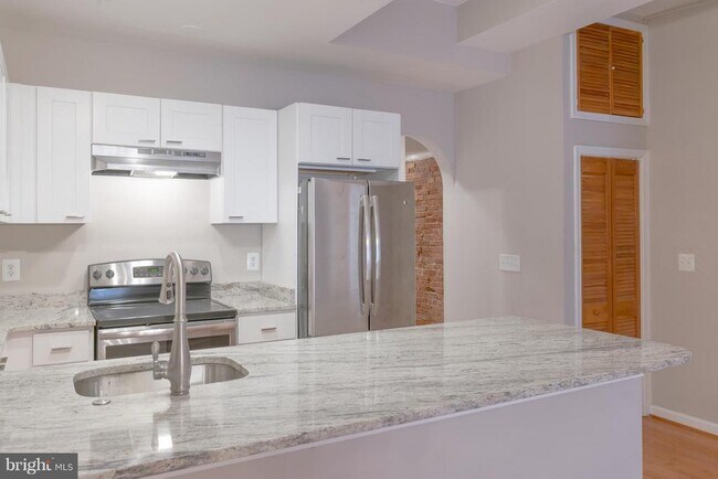 Foto del edificio - 1352 Kenyon St NW