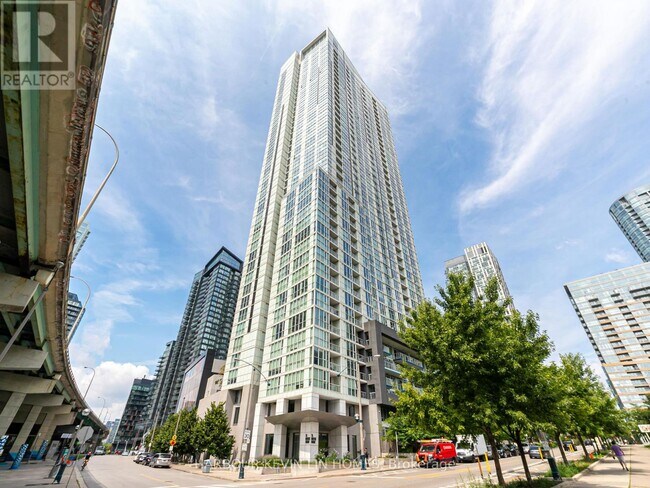 Building Photo - 75-1075 Queens Wharf Rd