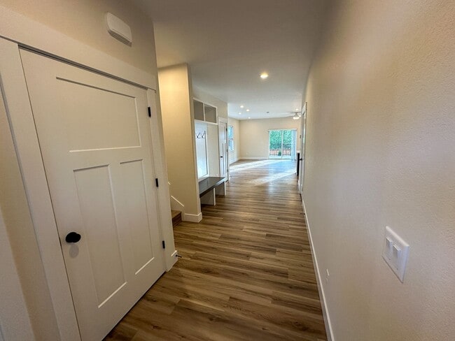 Foto del edificio - BOONE661-663 -NEW