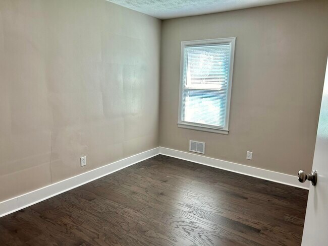 Foto del edificio - 179 Winding Way Dr