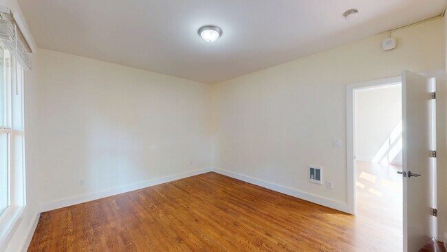 Foto del edificio - 3677 20th St