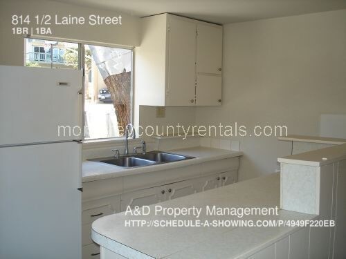 Building Photo - 814 1/2 Laine St