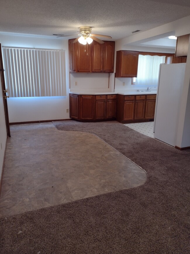 Building Photo - 1309 Galeta Ave