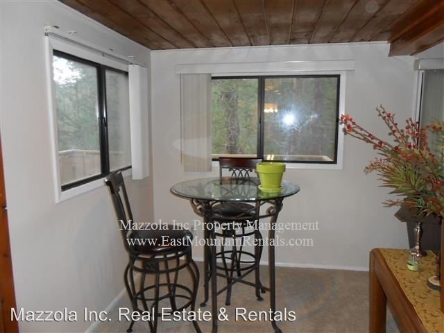 Foto del edificio - 32 Cienega Canyon Rd