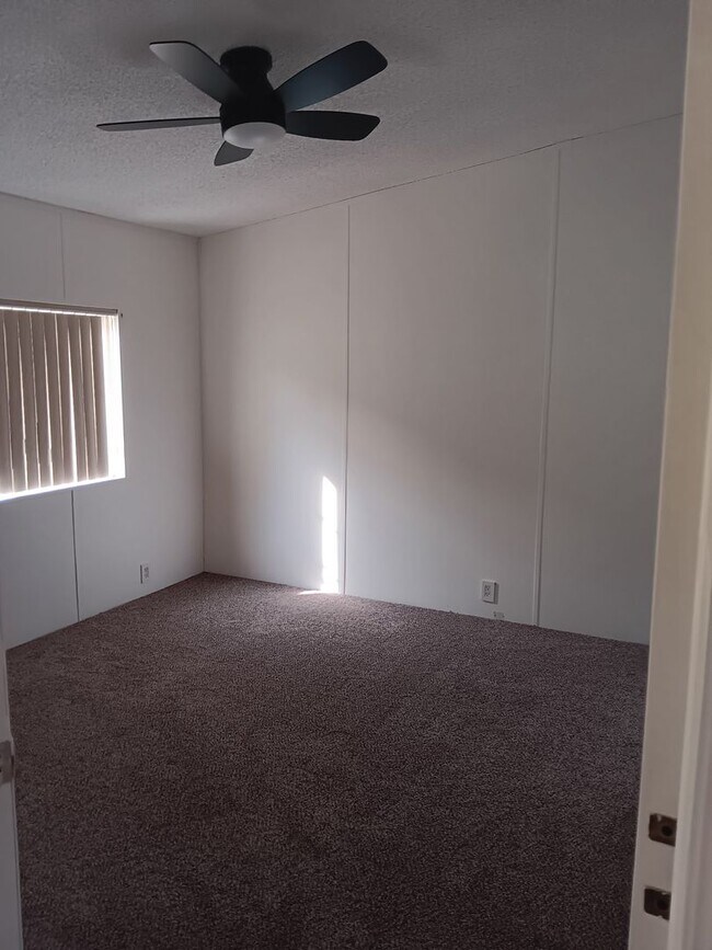 Building Photo - Home in Los Padres Estates