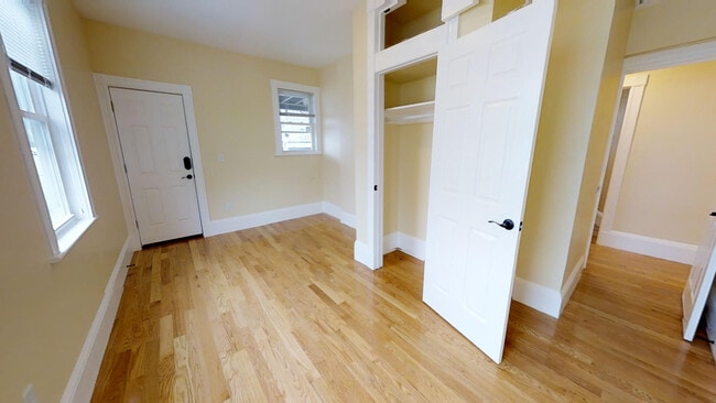 Building Photo - 48 Lowell St