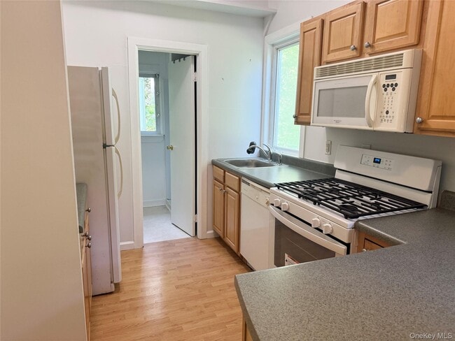 Foto del edificio - 21 De Russey Ln