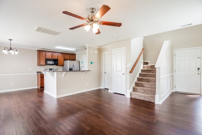 Building Photo - 2913 Westbury Ct