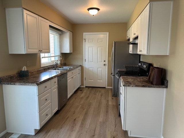 Full Kitchen - 2903 Harmony Ct