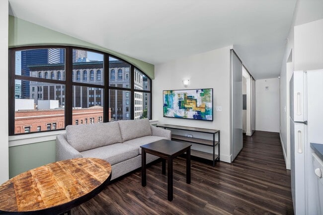 Building Photo - Quintessa Apartments