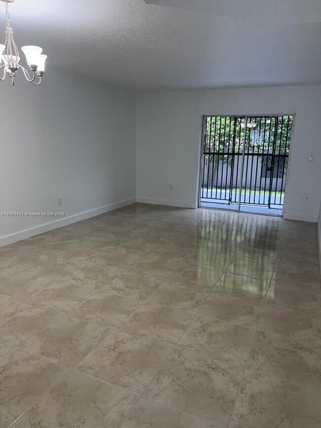 Building Photo - 2670 W 76th St