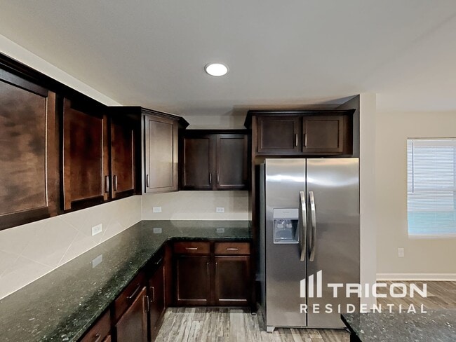 Building Photo - 1082 Bitting Hall Cir