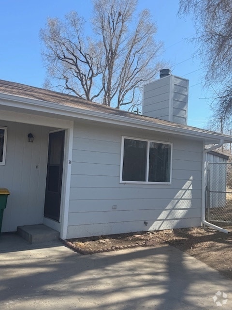 Building Photo - 338 25th Avenue Ct