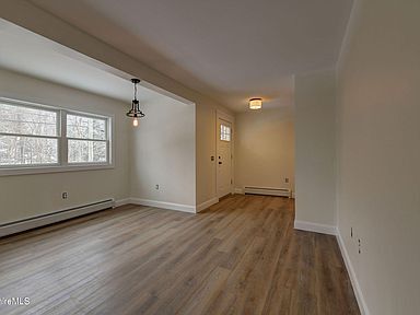 Building Photo - 450 Hinsdale Rd