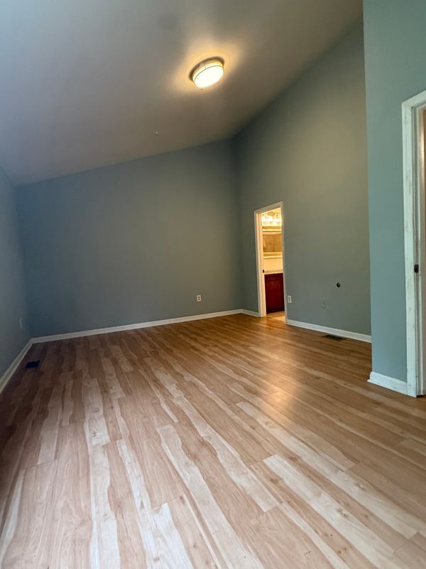 Building Photo - 5023 Colburn Terrace