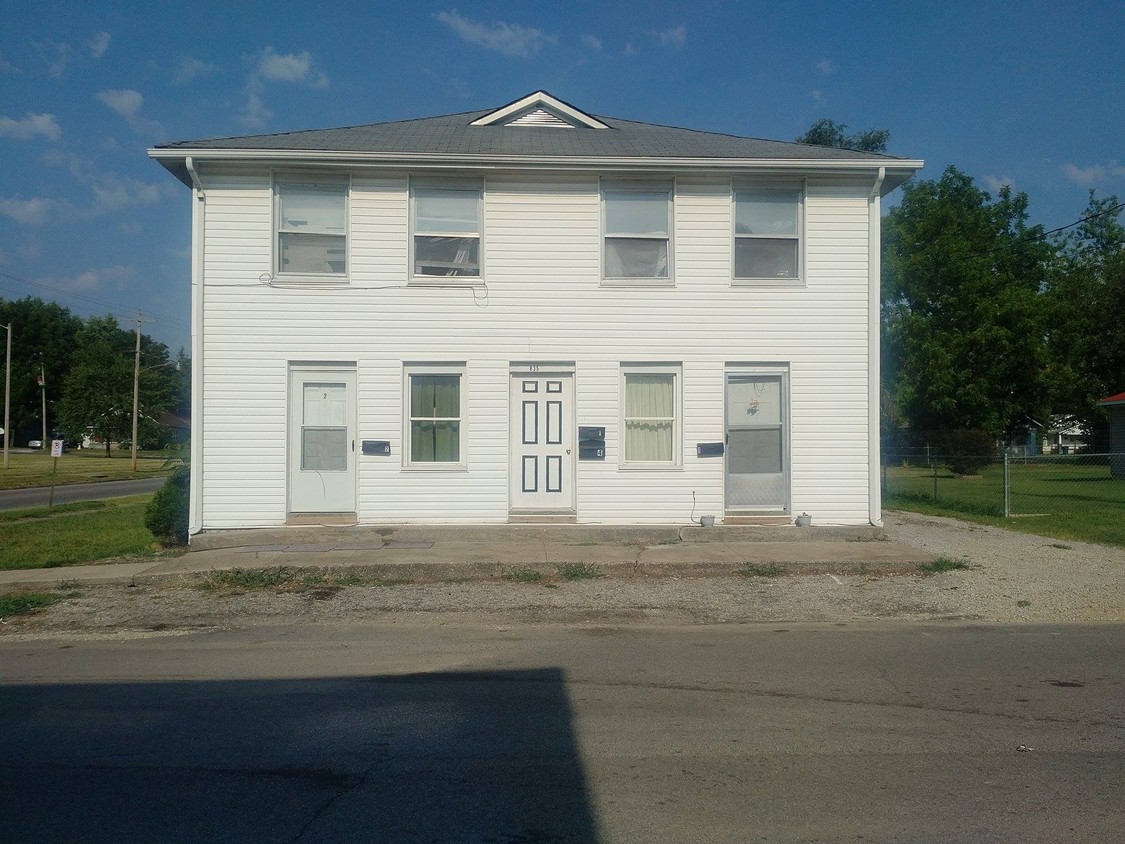 Front - 19th Street Apartments