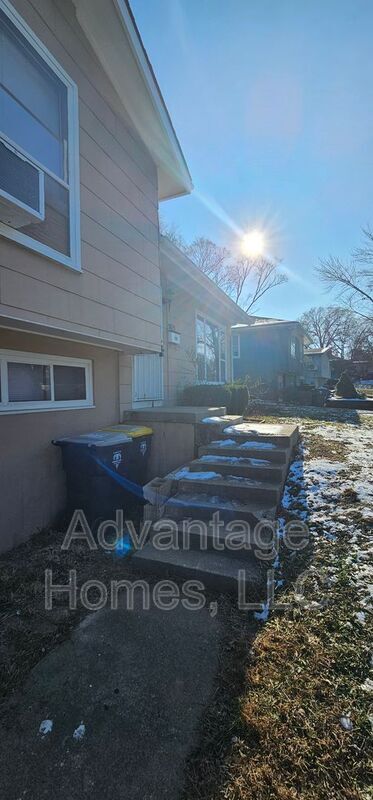 Foto del edificio - 9625 Beacon Ave