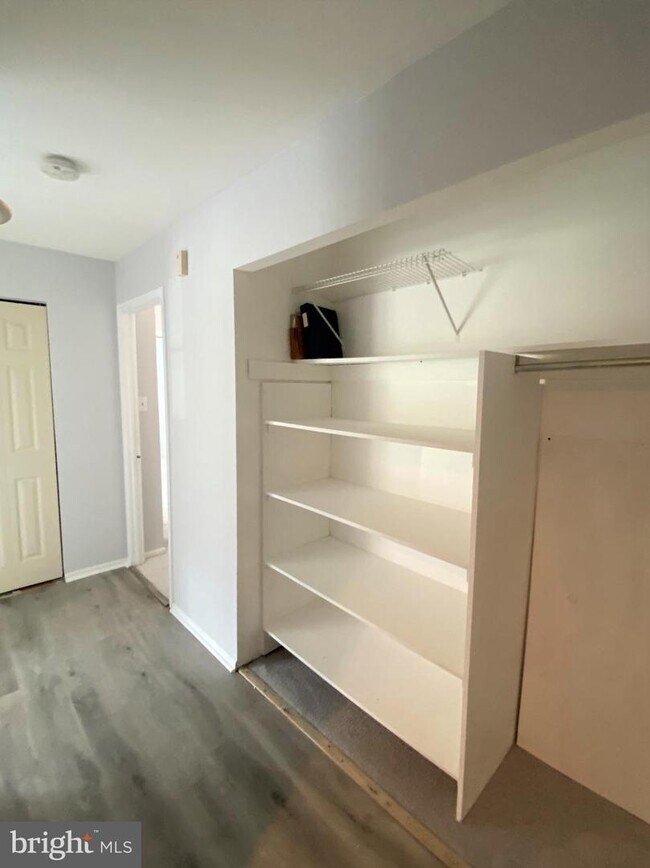 Foto del edificio - 190 Drummers Ln