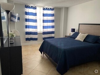 Building Photo - 3725 S Ocean Dr