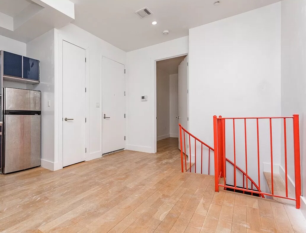 Foto principal - 751 DeKalb Ave