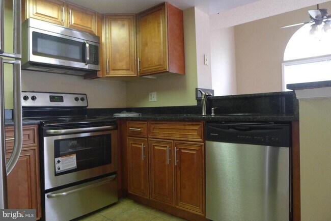 Building Photo - 14130 Bowsprit Ln