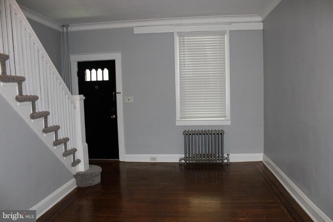 Building Photo - 32 S Culver St