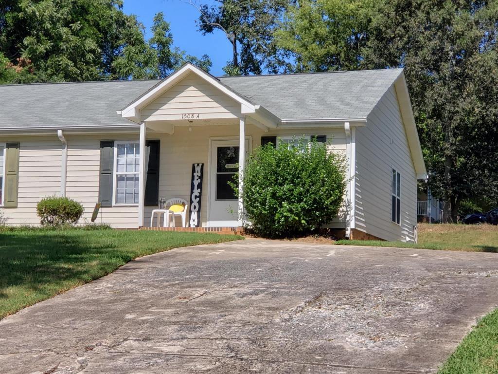 1508A Highland Ave House Rental in Albemarle, NC