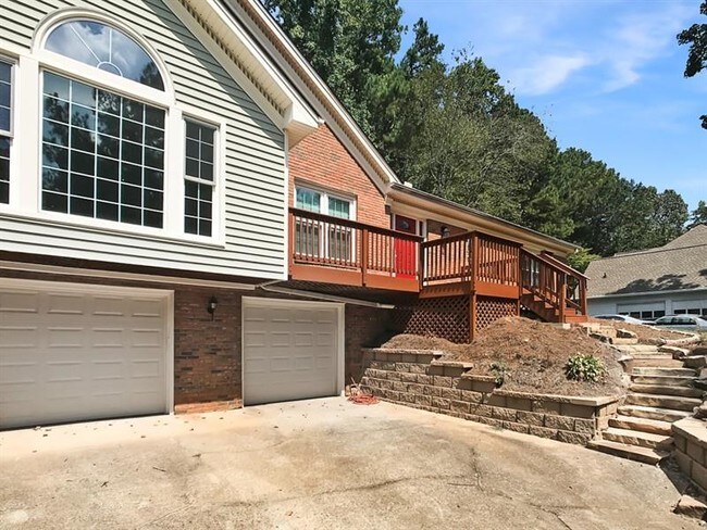 Building Photo - 3617 Candlewood Way NE