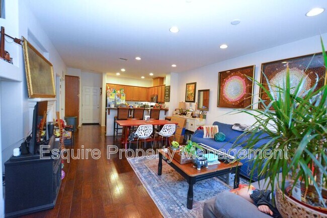 Foto del edificio - 320 Harbor Breeze Dr