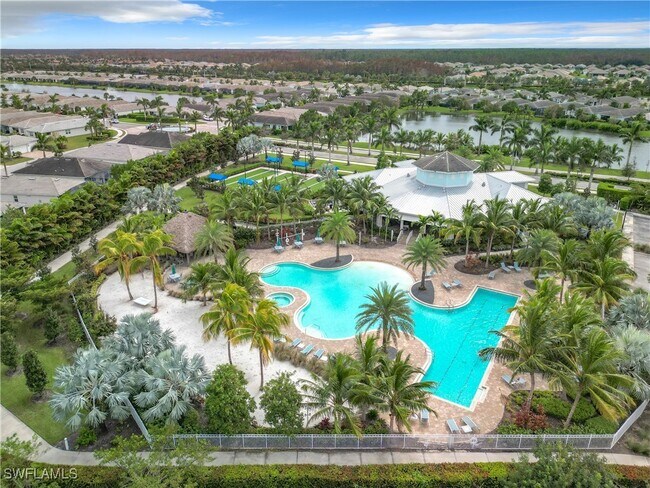 Foto del edificio - 16701 Seasons Coast Dr