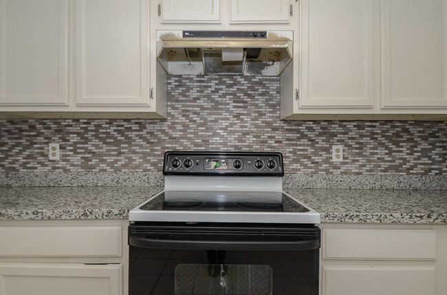 Building Photo - 10418 Rancho Bernardo Ln
