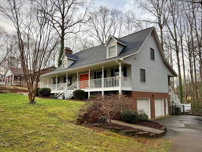 Building Photo - 117 Ashley Rd