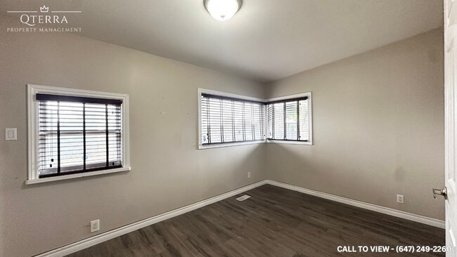 Building Photo - 418 Rectory St